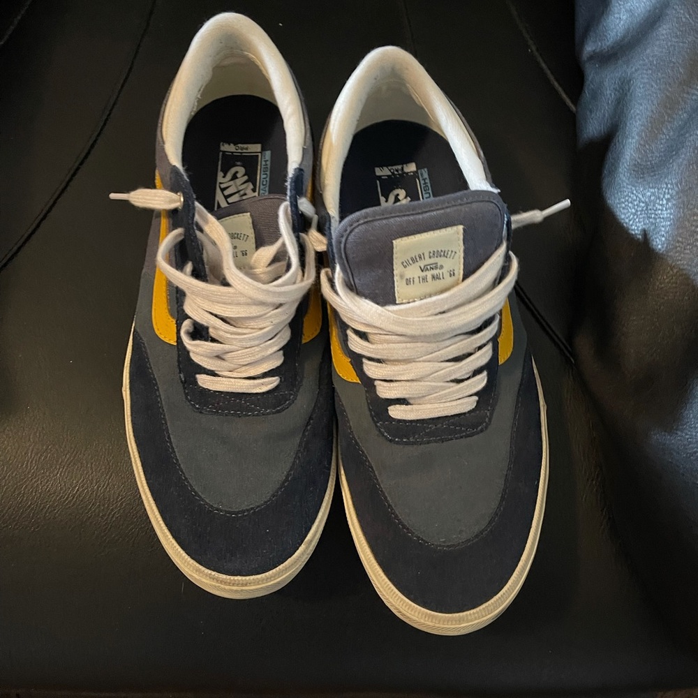 Men’s vans size 12